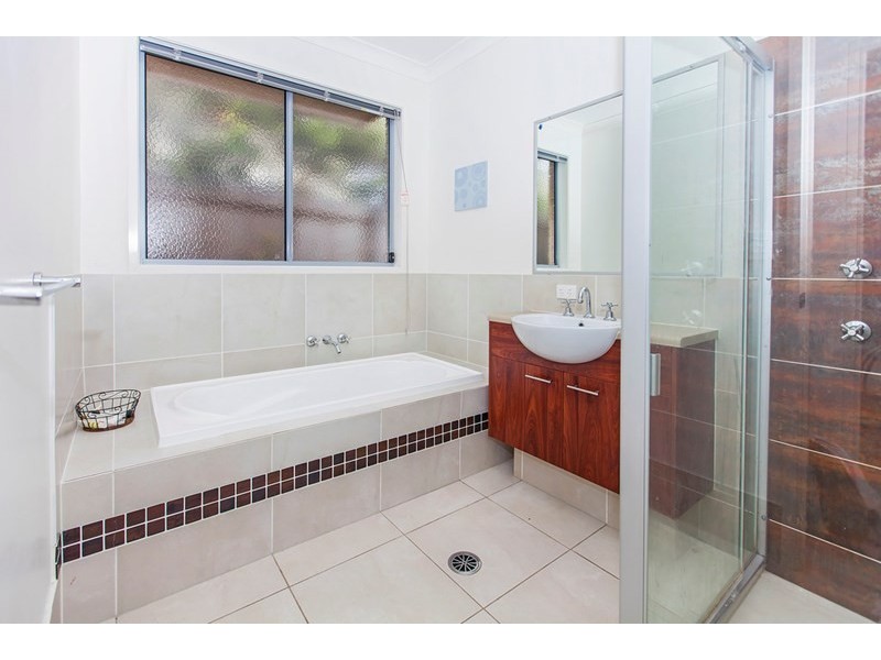 6 Jarrah Place, Springfield Lakes QLD 4300