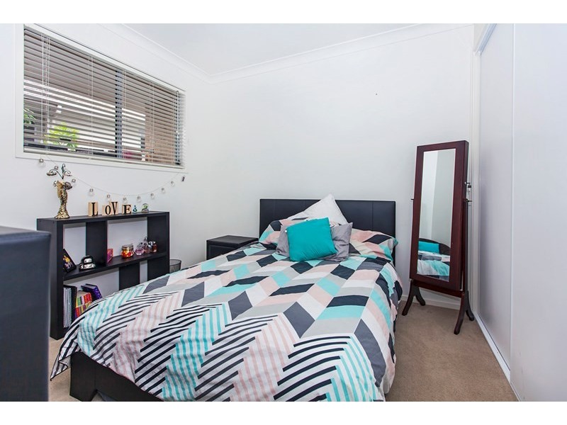 6 Jarrah Place, Springfield Lakes QLD 4300