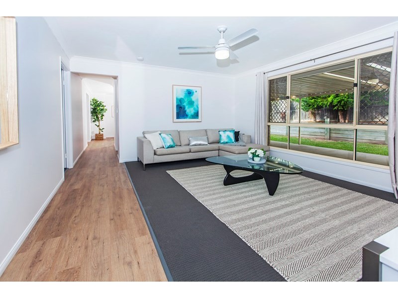 8 Alicia Court, Camira QLD 4300