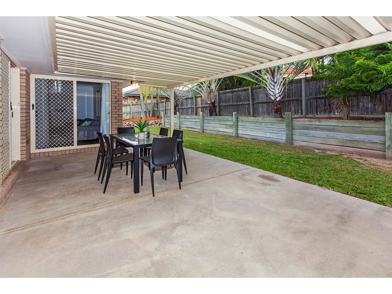 8 Alicia Court, Camira QLD 4300