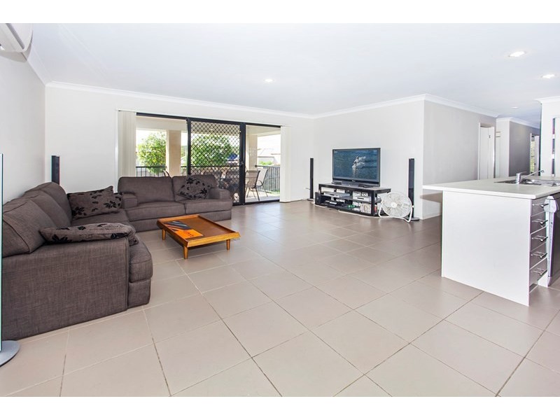 38 Park Edge Drive, Springfield Lakes QLD 4300