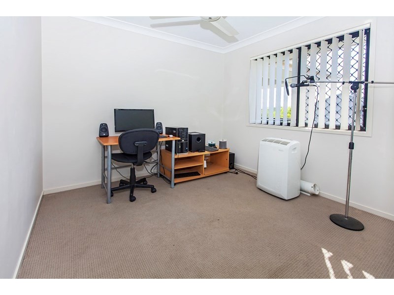 38 Park Edge Drive, Springfield Lakes QLD 4300