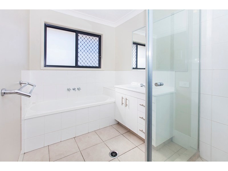 38 Park Edge Drive, Springfield Lakes QLD 4300