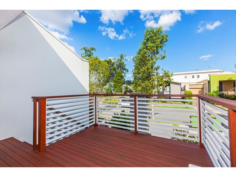 11 Periwinkle Lane, Springfield Lakes QLD 4300