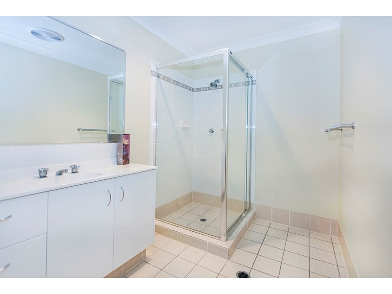 11 Periwinkle Lane, Springfield Lakes QLD 4300