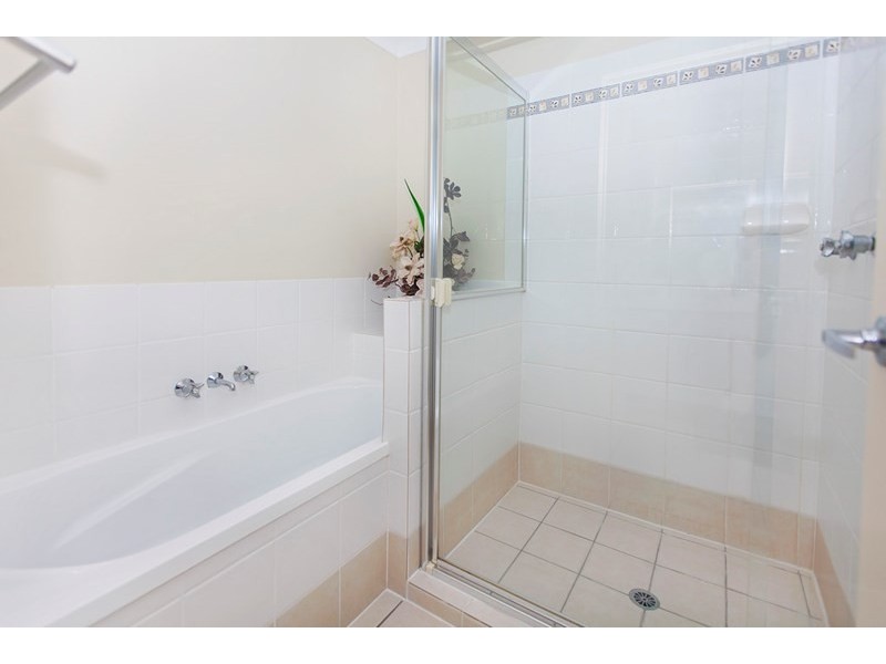 11 Periwinkle Lane, Springfield Lakes QLD 4300