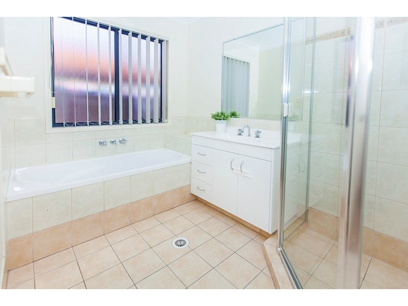 112 James Josey Avenue, Springfield Lakes QLD 4300