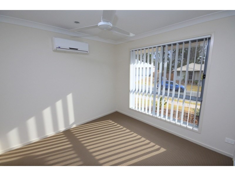 40 Whipbird Street, Bellbird Park QLD 4300