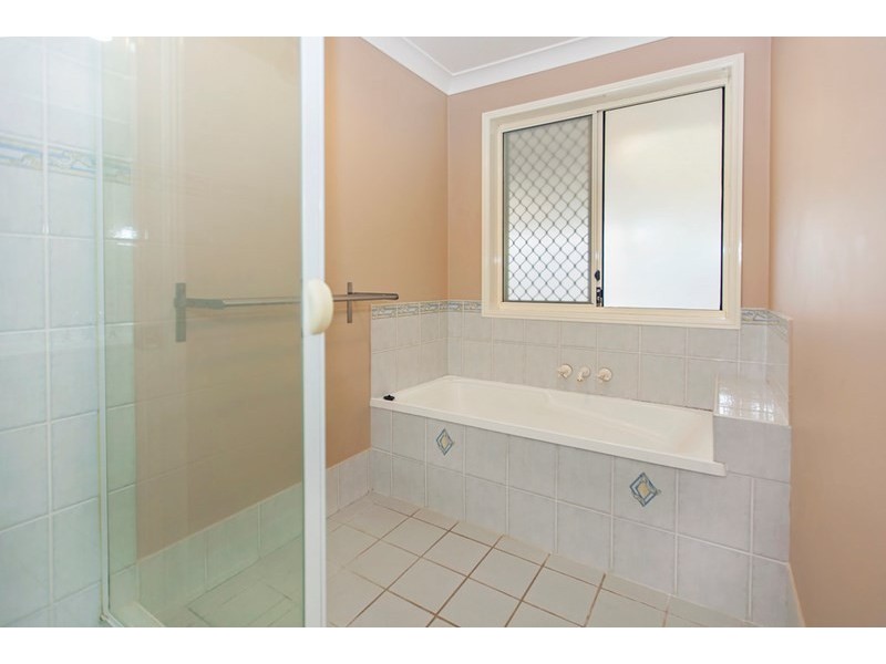 18 Glenhurst Court, Springfield QLD 4300