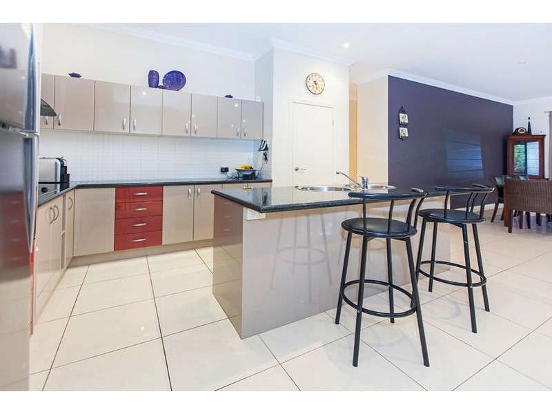 10 Emerson Close, Springfield Lakes QLD 4300