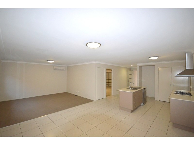 13 Ventura Lane, Bellbird Park QLD 4300