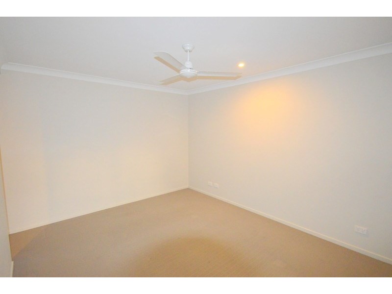 13 Ventura Lane, Bellbird Park QLD 4300