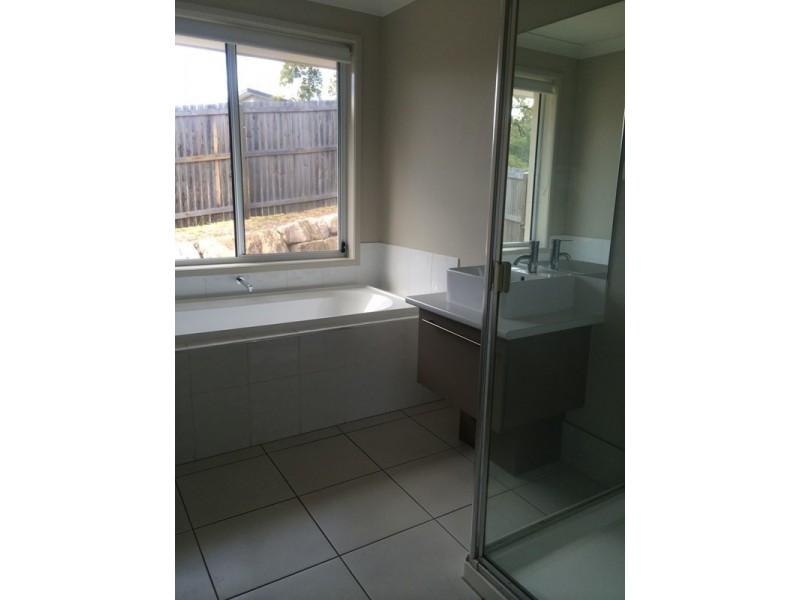 13 Ventura Lane, Bellbird Park QLD 4300