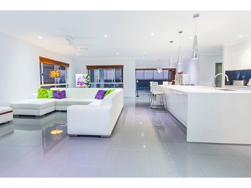 10 Grindelia Drive, Springfield Lakes QLD 4300