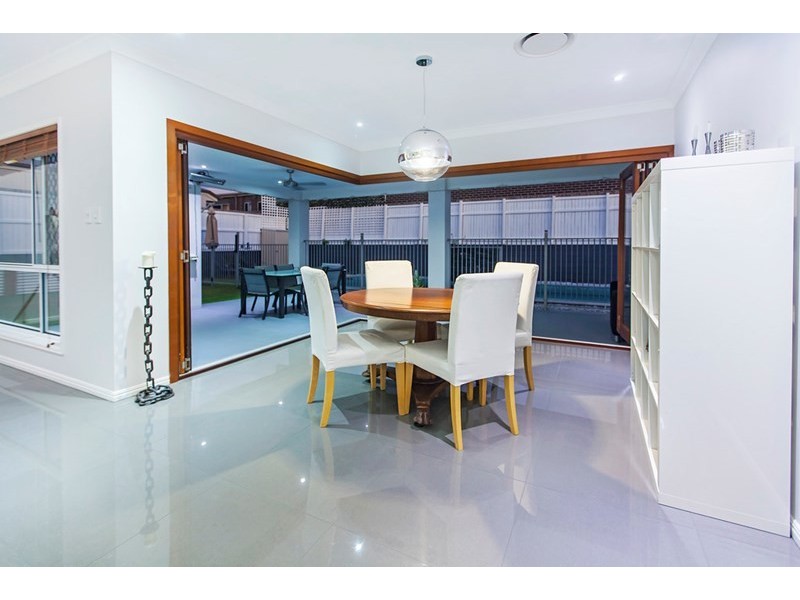 10 Grindelia Drive, Springfield Lakes QLD 4300