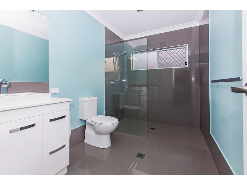 10 Grindelia Drive, Springfield Lakes QLD 4300