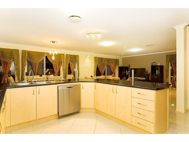 9 Apollo Place, Springfield Lakes QLD 4300