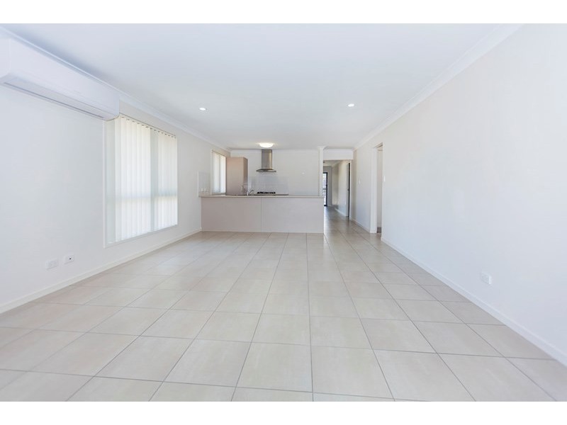 1a Brigid Boulevard, Augustine Heights QLD 4300