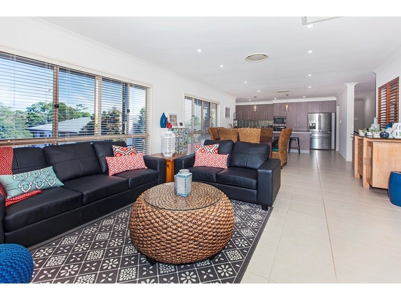 6 Caper Close, Springfield Lakes QLD 4300