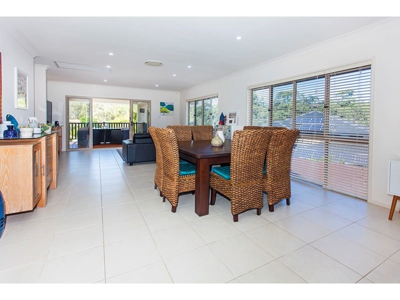 6 Caper Close, Springfield Lakes QLD 4300