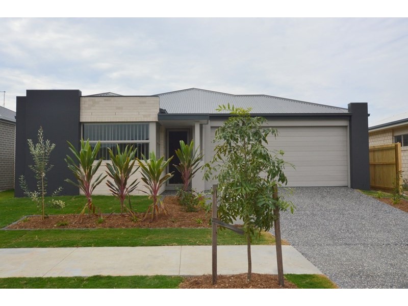 14 Splendid Drive, South Ripley QLD 4306