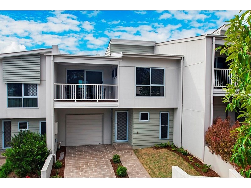 8 Kinglake Avenue, Springfield Lakes QLD 4300