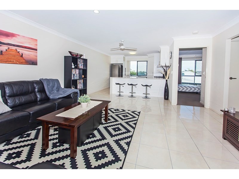 8 Kinglake Avenue, Springfield Lakes QLD 4300