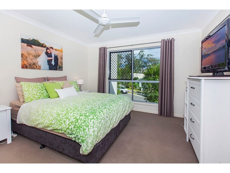 8 Kinglake Avenue, Springfield Lakes QLD 4300