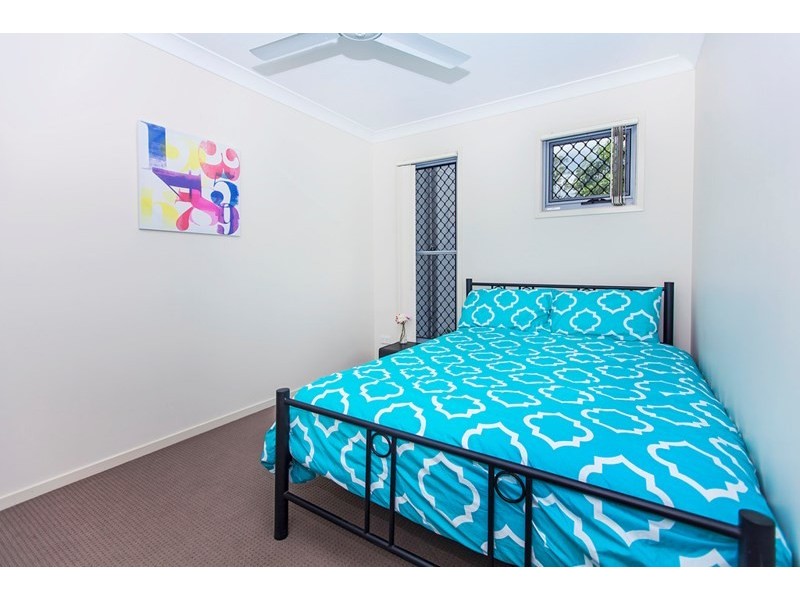 8 Kinglake Avenue, Springfield Lakes QLD 4300