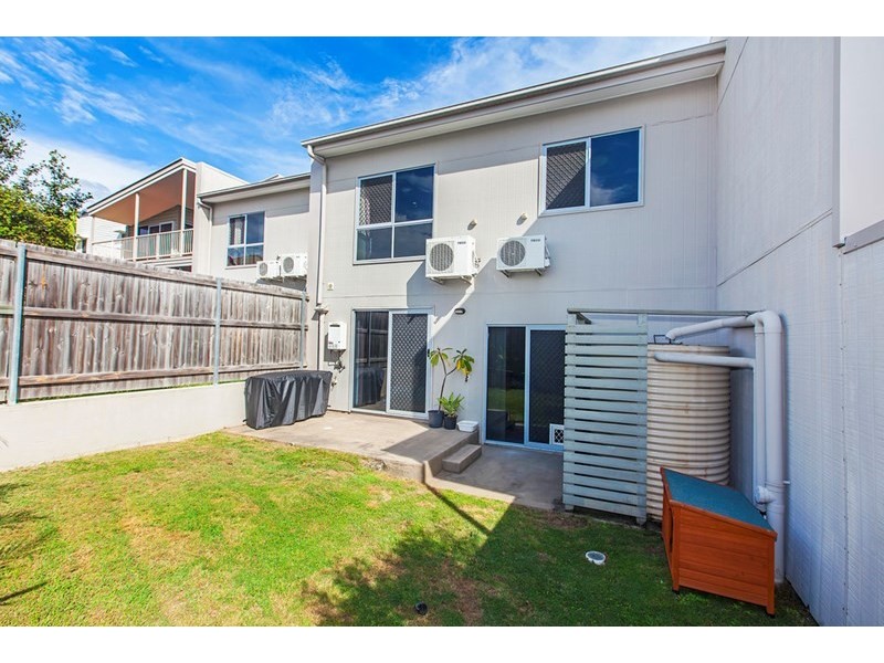 8 Kinglake Avenue, Springfield Lakes QLD 4300