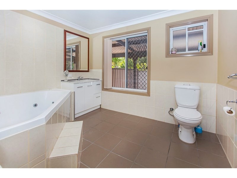 2 Barbara Street, Camira QLD 4300