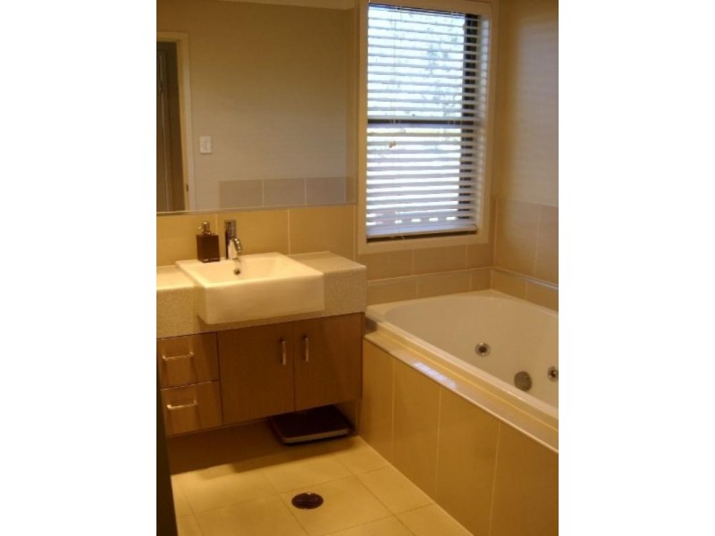 63 Escarpment Drive, Springfield Lakes QLD 4300