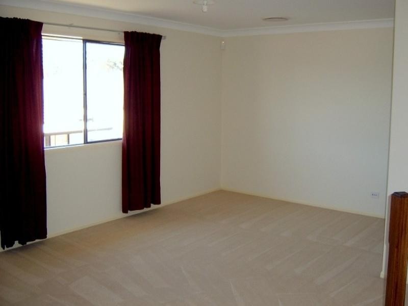 26 Jupiter Street, Springfield Lakes QLD 4300