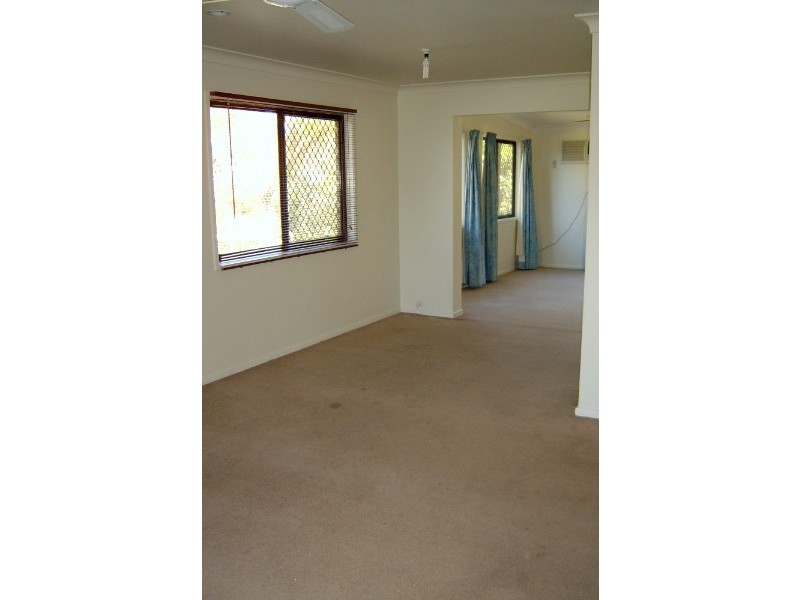 19 Laloki Street, Camira QLD 4300
