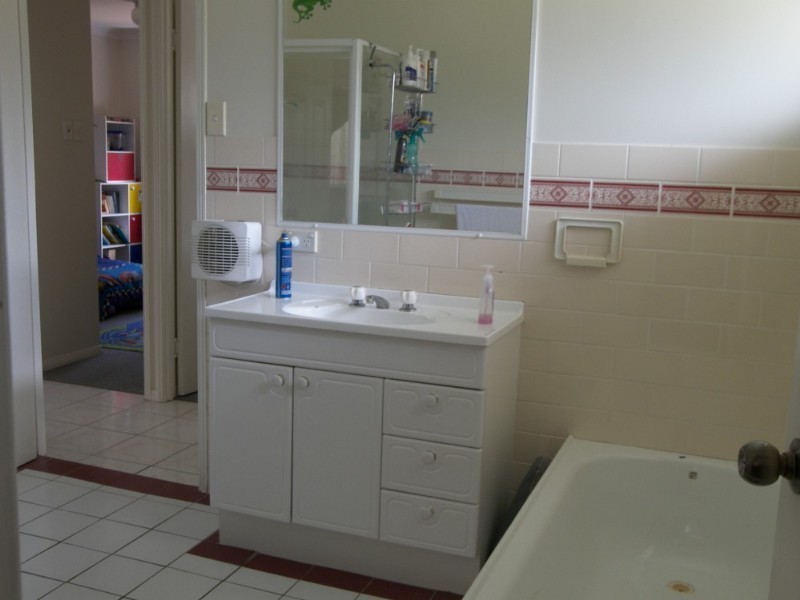 Camira QLD 4300