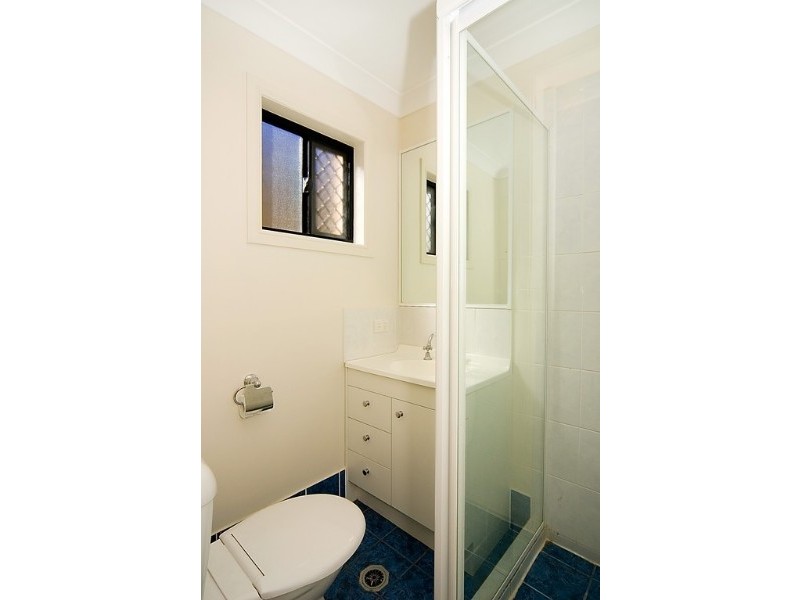 33 Berkshire Crescent, Springfield Lakes QLD 4300