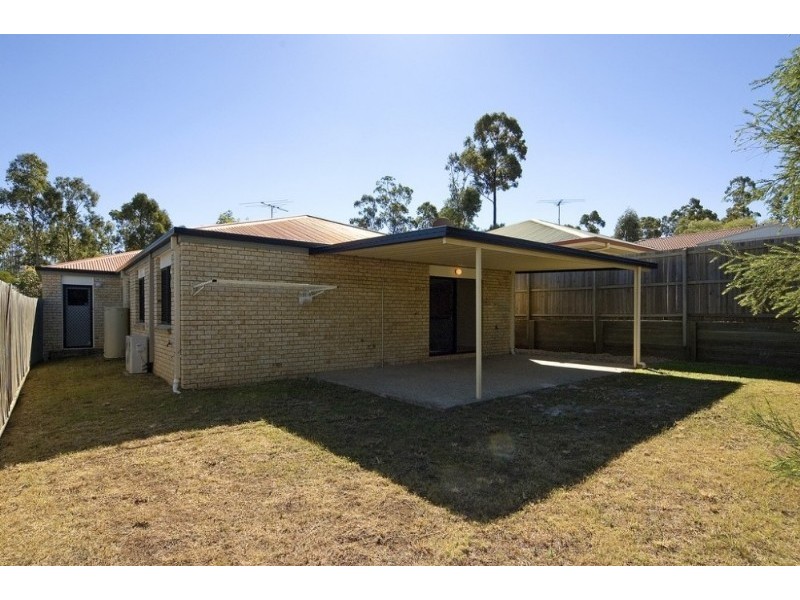33 Berkshire Crescent, Springfield Lakes QLD 4300