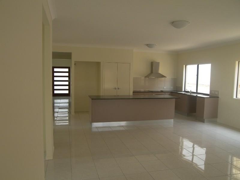 Springfield Lakes QLD 4300
