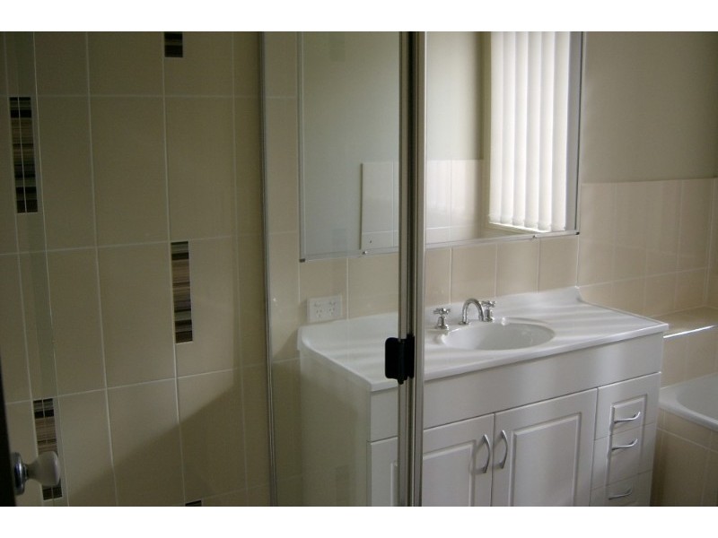 19 Ovals Terrace, Springfield Lakes QLD 4300