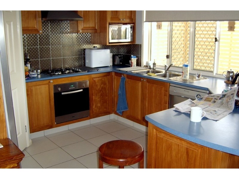 5 Marigold Close, Springfield Lakes QLD 4300