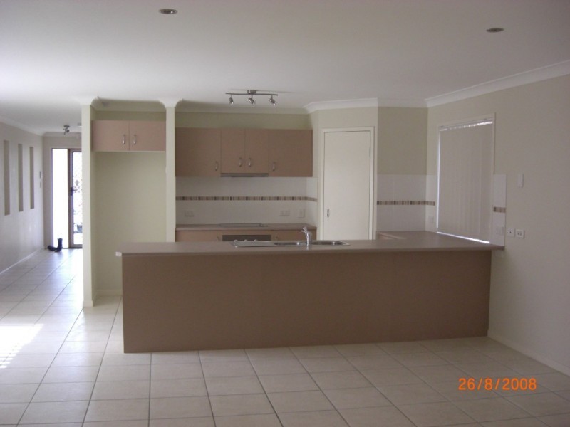 19 Freesia Close, Springfield Lakes QLD 4300