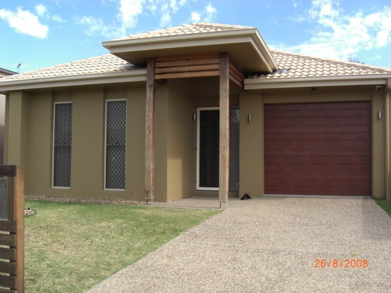 19 Freesia Close, Springfield Lakes QLD 4300
