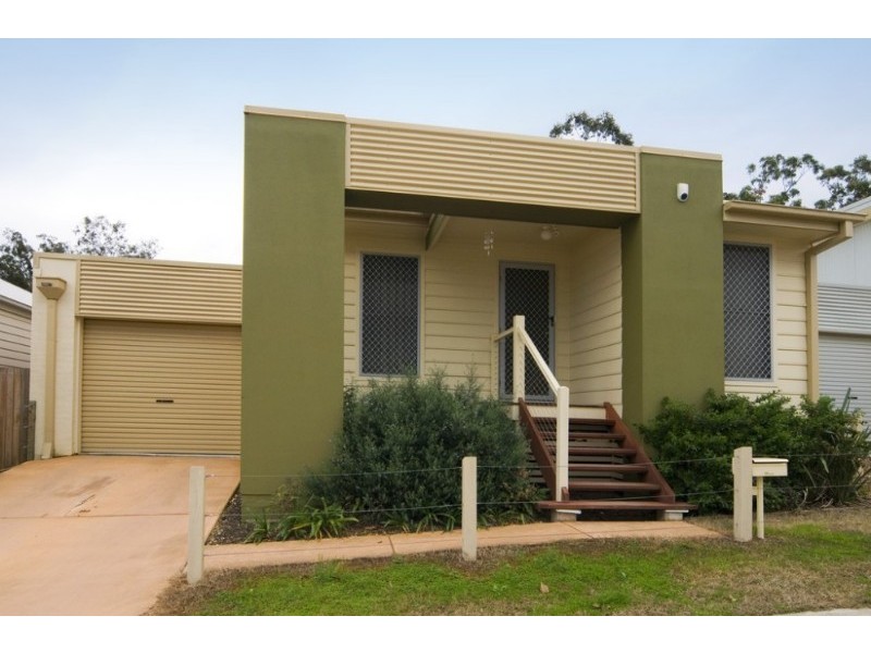 6 Marigold Close, Springfield Lakes QLD 4300
