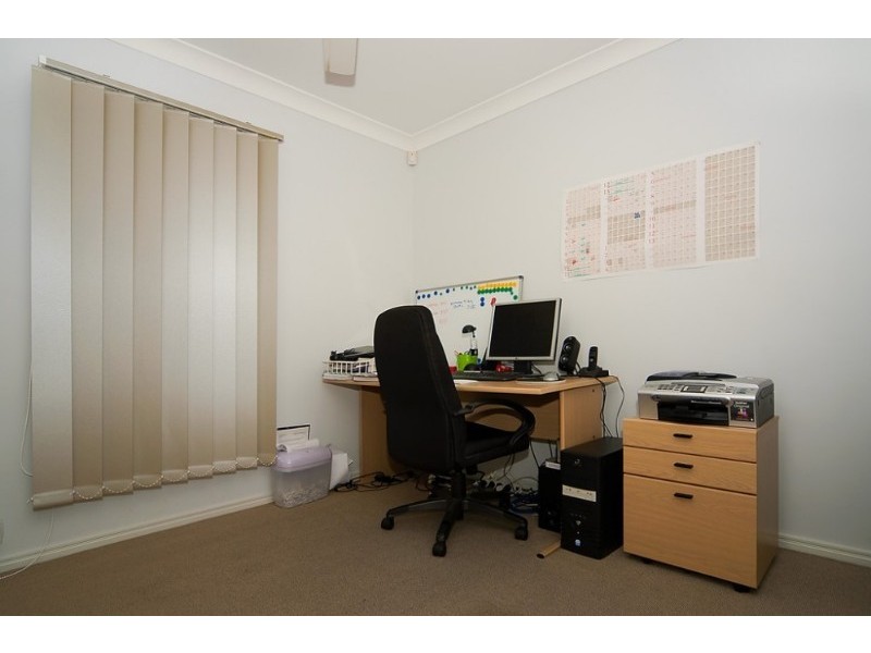 6 Marigold Close, Springfield Lakes QLD 4300