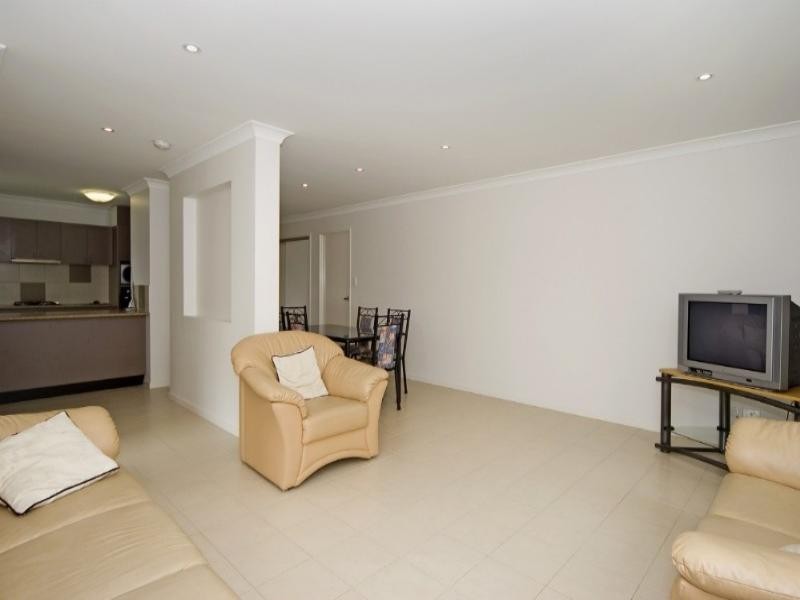 38 Diana Street, Springfield Lakes QLD 4300