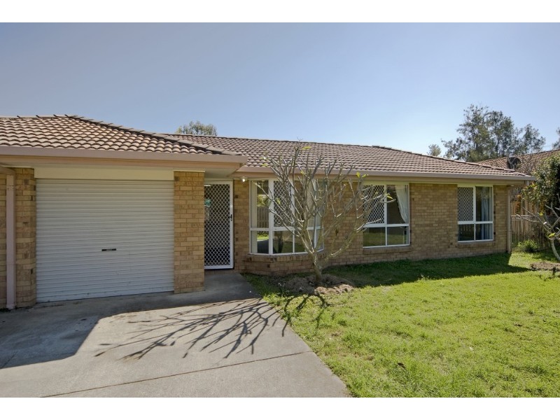 2/3 Broadfoot Drive, Goodna QLD 4300