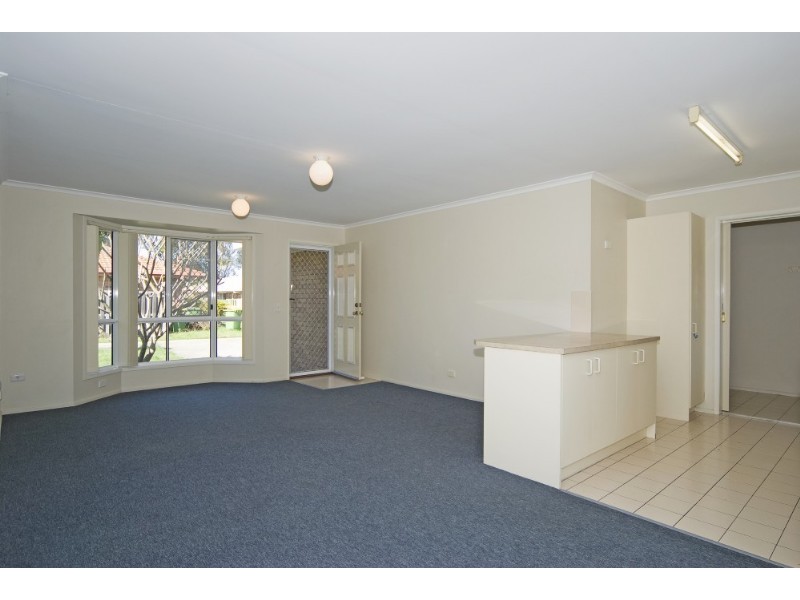 2/3 Broadfoot Drive, Goodna QLD 4300