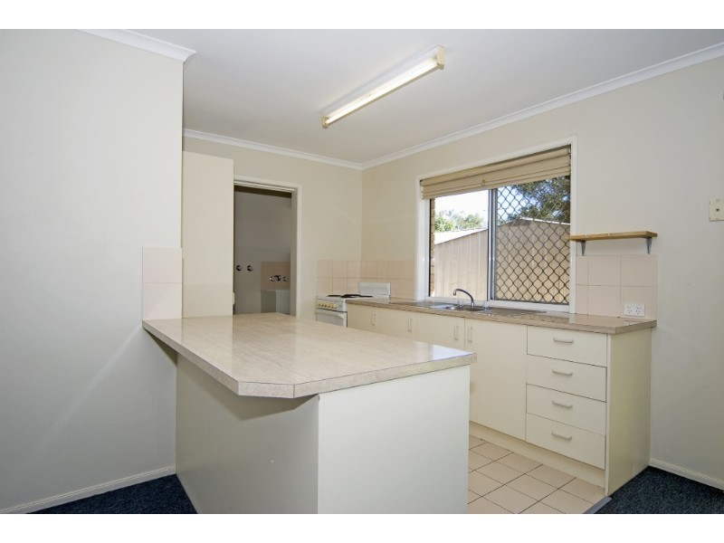 2/3 Broadfoot Drive, Goodna QLD 4300