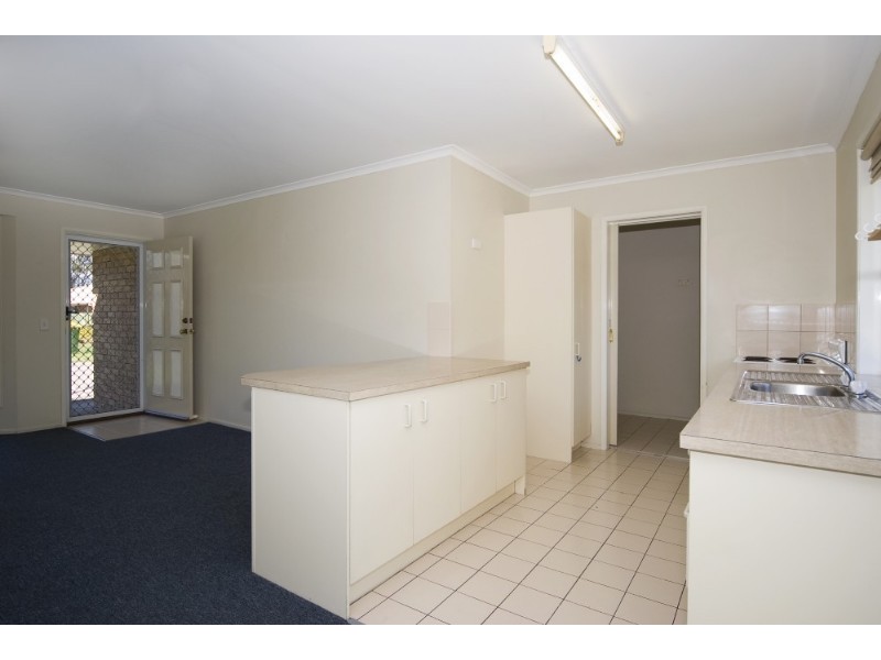 2/3 Broadfoot Drive, Goodna QLD 4300