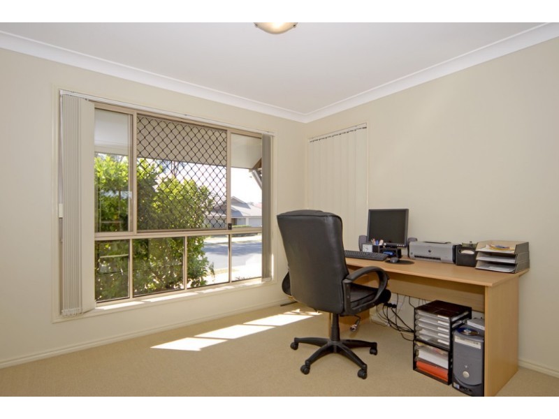 163 Lakeside Avenue, Springfield Lakes QLD 4300